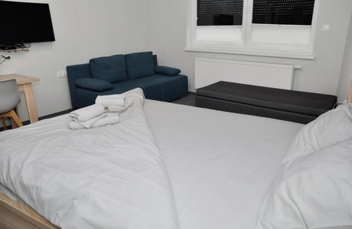 Oborniki Bed & Breakfast | Pokoje, Apartamenty, Restauracja Marcus