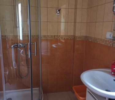 Cieplice House | Pokoje Gościnne Karina