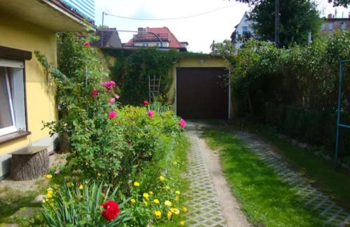 Cieplice House | Pokoje Gościnne Karina