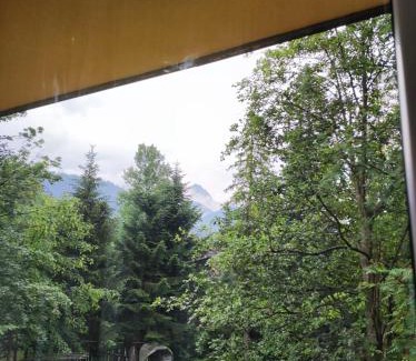 Zakopane House | Pokoje Gościnne "Tęcza"