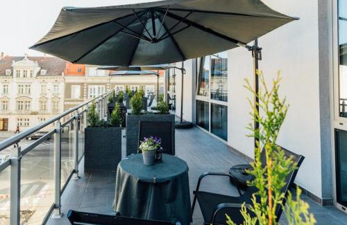 Luban Hotel | Pokoje gościnne Tęczowa