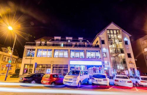 Luban Hotel | Pokoje gościnne Tęczowa