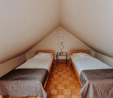 Krobielowice Hotel | Pokoje hotelowe Azyl