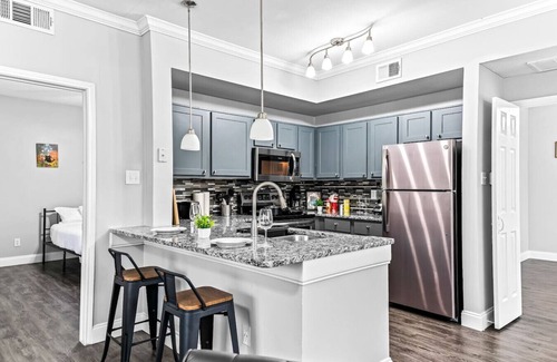 Fossil Creek Apartment | Polished Retreat Two Bedroom 1 Bath with Pool Stay