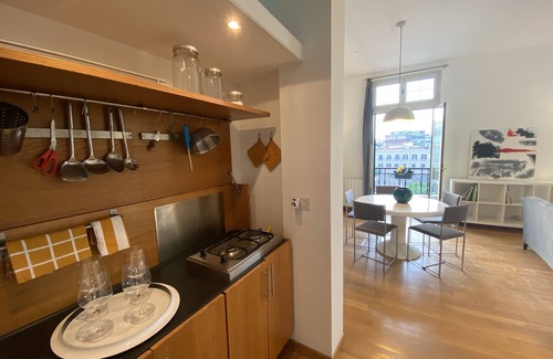 Ruggero Settimo House | Politeama Suite in the heart of the city