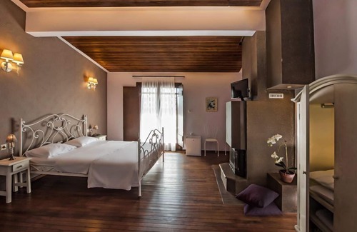 Katachas House | Polys Guest House