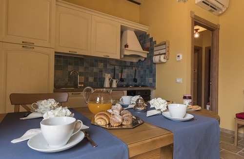 Corridonia Other | "Pomegranate" self-contained apartment, swimming pool, whirlpool, wi-fi, air conditioning