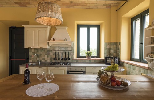 Corridonia Other | "Pomegranate" self-contained apartment, swimming pool, whirlpool, wi-fi, air conditioning