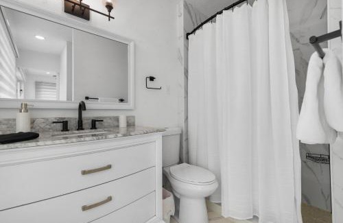 Pompano Isles House | Pompano Paradise with Private Pool 5 Mins From Beach