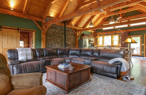 Wellsboro House | Pond's Edge Lodge- Unforgettable Wellsboro Retreat