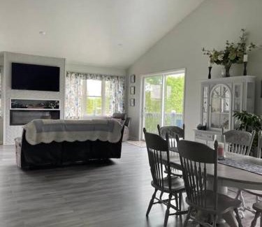 Felch Apartment | Pond View