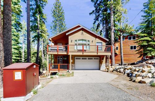 North Upper Truckee House | Pooewin Place
