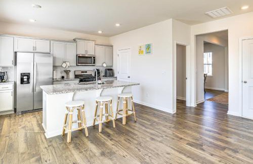 Fountain Inn House | Pool Access, 2 Mi to Main St Fountain Inn Home!