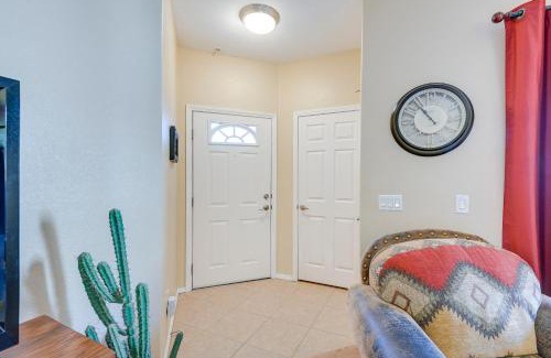 Parkwood Ranch Apartment | Pool Access, Private Patio and Grill Mesa Condo!