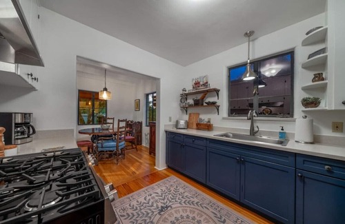 Blenman-Elm House | Pool/Fenced Yard/2BR 2BA/Historic & Charming