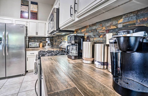 Indio House | Pool & Game Room: Pet-Friendly Indio Retreat