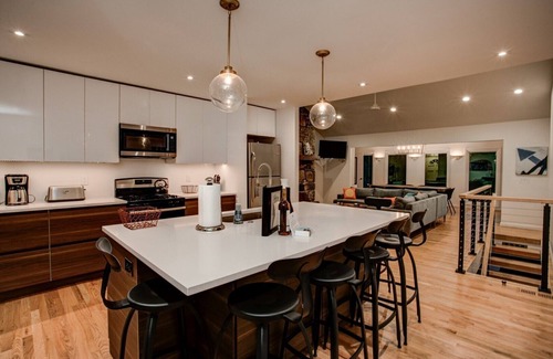 Hendersonville House | Pool Haus - SPECTACULAR property, Hot Tub, Private Pool; Asheville Destination!