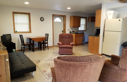 Ferryville Cabin | Pool Nine Bunkhouse.