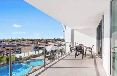 Ballina Apartment | Pool View Retreat - Free WIFI