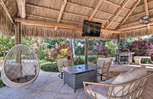 Florida North Atlantic Coast House | Poolside Paradise with Tropical Hut in Palm Beach