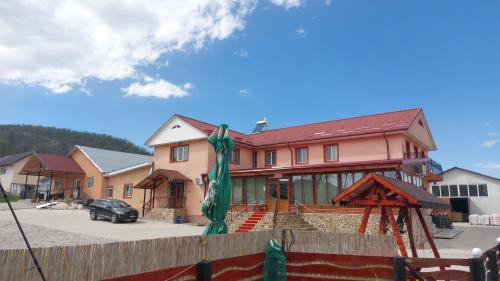 Dragomiresti House | POPAS VÂNĂTORu '