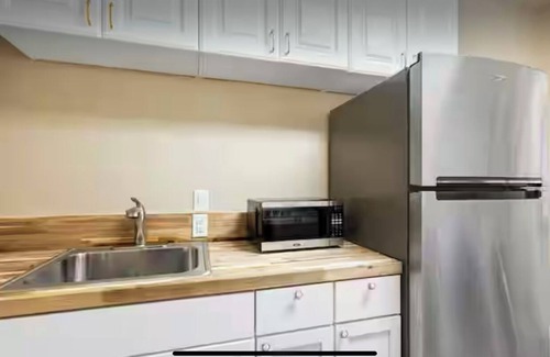 Austin Apartment | Poppy’s Place: Charming 2-bedroom apartment with WiFi, AC in delightful Austin