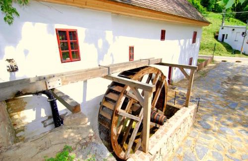 Bykovice Hotel | Porčův mlýn