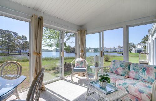 Selbyville House | Porch and Water Views Getaway in Mallard Lakes