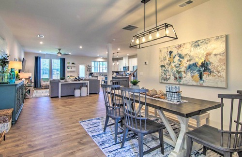 Millville House | Porch + Pool Access: Millville Townhome!