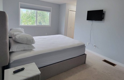 Promontory House | Pormatory area in Chillawack