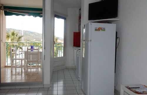 Plage d'Argeles Apartment | Port Argeles: Ideally located – Magnificent view on the Port and the Mountain