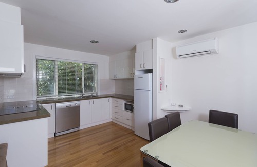 Port Campbell Hotel | Port Campbell Parkview Motel & Apartments