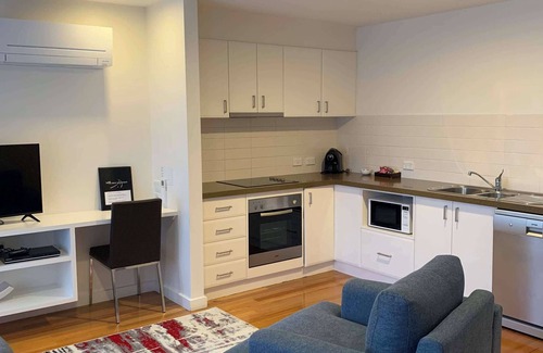 Port Campbell Hotel | Port Campbell Parkview Motel & Apartments