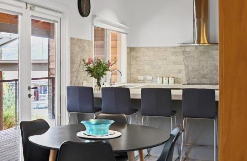 Port Campbell Apartment | Port Central No 3