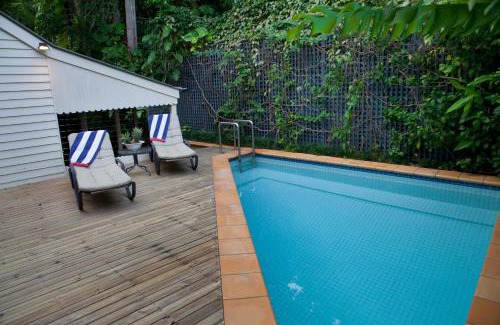 Port Douglas Hotel | Port Douglas Cottage & Lodge