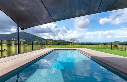 Mowbray House | Port Douglas Valley Magic