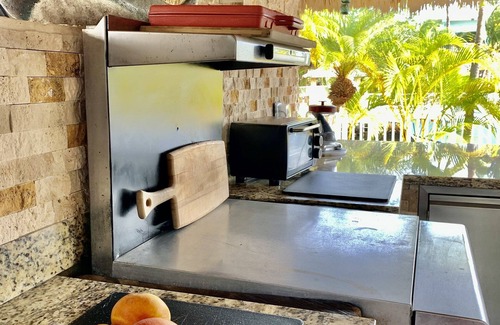 Key Largo House | Port largo,Key Largo water front 2 b 2.5b, pool, gazebo, boat lift ‘& boat ramp