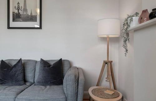 Albert Park Apartment | Port Phillip Bay Perfection in Albert Park