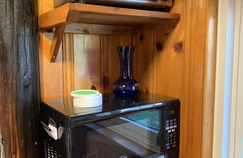 Port Sanilac Cabin | Port Sanilac Log Cabin-Incredibly Cute!