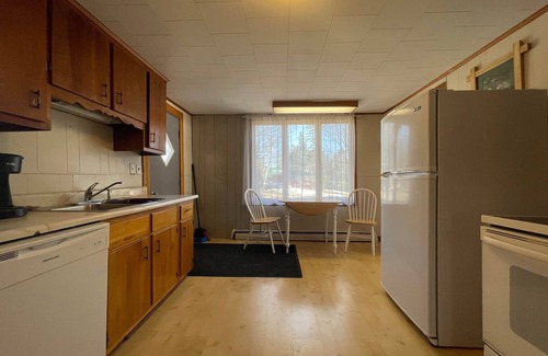 Portage Lake Cabin | Portage Lakeside Cabins, The Cottage