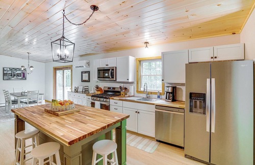 Porter Corners House | Porter Corners Home: 10 Mi to Saratoga Race Course