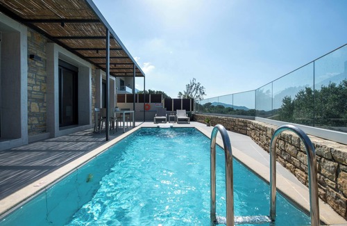 Agios Vasileios Villa | Porti Aphrodite 2- Designed for Two and Relaxation