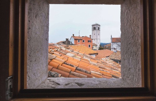 Oprtalj Apartment | Portole Loft Suite 3