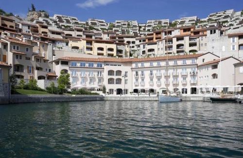 Portopiccolo Apartment | PORTOPICCOLO Luxury Penthouse Beach Included