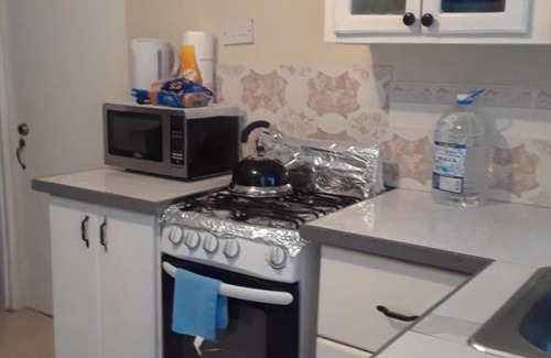 Portmore Apartment | Portsmouth Palace A Cozy Home away from Home