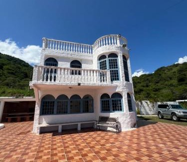 Carayaca Villa | posada villa mercedes