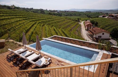 Brda Bed & Breakfast | Posestvo Ščurek wine