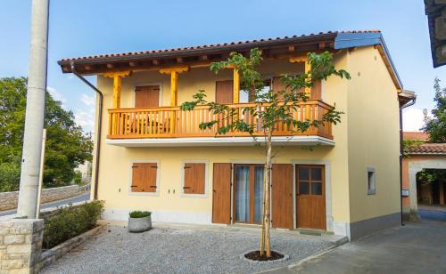 Dutovlje Apartment | PosestvoRavbar