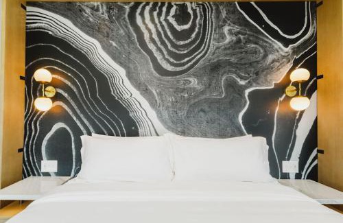 Bloomington Hotel | POSH on Kirkwood, A Boutique Hotel