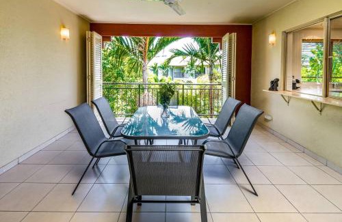 Westcourt Apartment | Postcard Perfect - Cairns Nine Pool Tropical Oasis